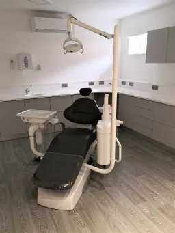 Air conditioning system installed in a dental practice